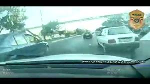 فیلمی از شلیک‌های پلیس برای متوقف کردن خودروی مزدا ۳۲۳
