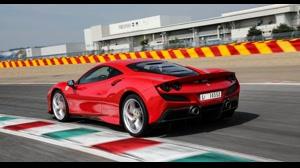 بررسی خودرو Ferrari F8 