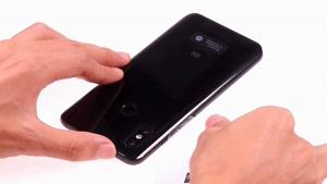 آموزش جایگزینی شیشه پشت جلد Xiaomi Mi 8 
