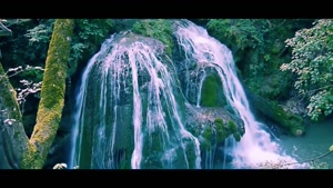 شگفت انگیزترین آبشار جهان در رومانی