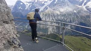 پیاده روی هیجان انگیر در کوه های سوئیس