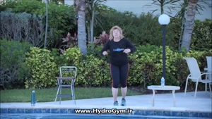 تمرینات ورزش در آب کیک بوکسینگ در هیدروجیم 