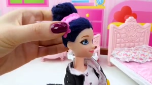 عروسک بازی باربی این داستان آرایش و مدل مو