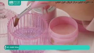 کاشت ناخن مصنوعی و طراحی با گل طبیعی