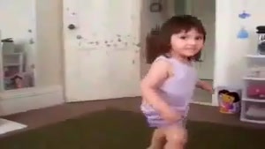 رقصیدن بسیارجالب یک دختربچه