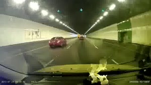 مسابقه اتومبیل رانی در تونل