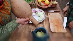 طرز تهیه تاس کباب با سبزیجات تازه و میوه به