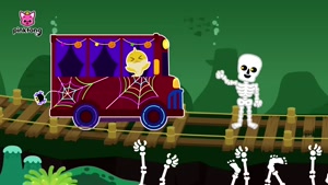 کارتون پینک فونگ - چرخ هالووین بچه کوسه در اتوبوس