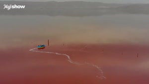 راز قرمز بودن دریاچه عجیب مهارلو در شیراز