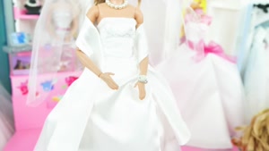 کارتون باربی - لباس عروس و لباس ساقدوش عروسک