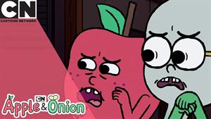 انیمیشن Apple & Onion - زیر تخته های کف گیر کرده است