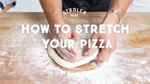 نحوه بازکردن و کشش خمیر پیتزا 