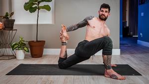 یوگا کششی کامل بدن برای ورزشکاران بعد از تمرین
