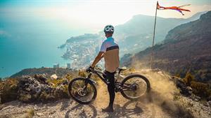 سواری بر فراز موناکو (فیلم کوتاه MTB)