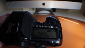 بررسی و آموزش Canon EOS 5D Mark II