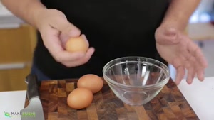 10 ترفند برای جدا کردن زرده و سفیده تخم مرغ