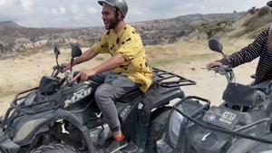 کلیپ های طنز السا عبدللهی - ولاگ موتور سواری در ترکیه 