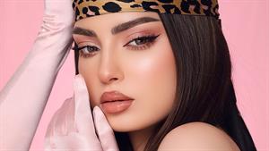 آموزش آرایش برهنه با خط چشم 
