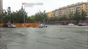 شمار قربانیان باران‌های سیل‌آسا در چین به دست‌کم ۳۰ نفر رسید
