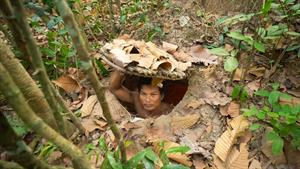 ساخت مخفی ترین ویلای خانه زیرزمینی را در جنگل 