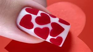 مانیکور برای روز ولنتاین: ناخن هایی با قلب عاشق