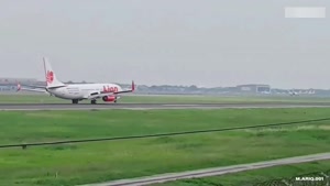 ده ویدیوی نفس گیر از مشکلات موقع فرود هواپیما