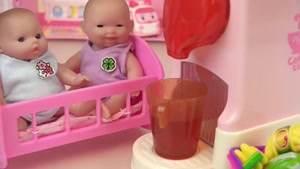 عروسک بازی کودکانه با داستان قهوه ساز کودک
