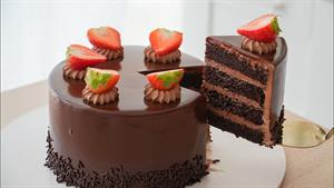 کیک شکلاتی با لعاب گاناش 