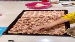 طرز تهیه پیتزا با خمیر دست ساز