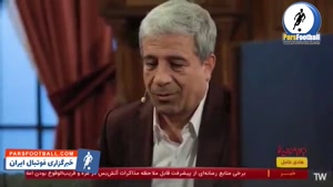 مجری به هادی عامل کفن و آگهی ترحیم هدیه داد