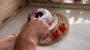 طرز تهیه کیک پاییزی - کیک خرمالو به روش قنادی