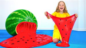 ناستیا و دوستانش در خانه یک اسلایم غول پیکر درست می‌کنند