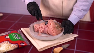 طرز تهیه ناگت مرغ پنیری با پنیر کالین!