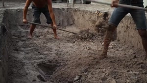 ساخت استخر خصوصی در خانه لوکس زیرزمینی