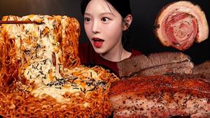 اسمر فود _ چالش خوردن نودل کره ای با پنیر