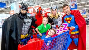 ماجراهای مانیا وانیا _ قایم‌ باشک ابرقهرمانان در سوپرمارکت