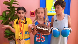 الیور - ماجراجویی همسایه‌های هتل با دختران بامزه 