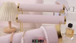 ✨ نوع سوم مانکن ویترین – مانکن دستبند و النگو ✨