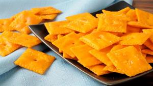 شیرینی پزی با آنا - طرز تهیه کراکر پنیری