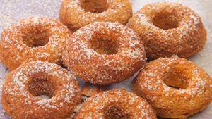 شیرینی پزی با آنا - طرز تهیه دونات سیب