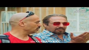 سکانس خنده دار فیلم انفرادی/ دزدیدن ماشین حاجی