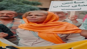رابطه احساسی این مرد با ماشینش/ کلیپ طنز