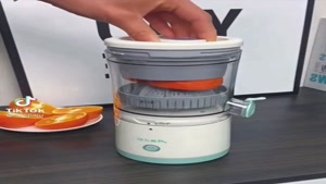 آب پرتقال گیری شارژی