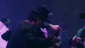 دانلود قسمت 11 کارناوال (مسابقه) با کیفیت 480