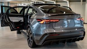 تست و بررسی تسلا مدل Y