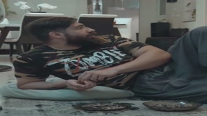 کلیپ طنز ساسان و فاطی / مرد خونه از سوسک میترسه