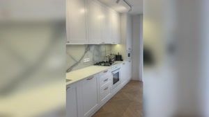 کابینت نئو کلاسیک پوششی با دستگیره طلایی