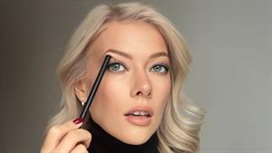 تکنیک‌هایی که چشمتو درشت‌ تر نشون میده / میکاپ مخصوص پلک افت