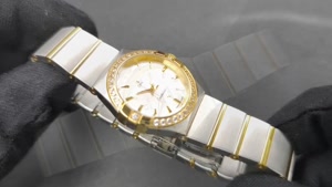 ساعت زنانه امگا کانسلیشن لوکس آویز