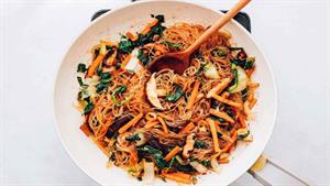 رمزی در 10 دقیقه - طرز تهیه نودل آسیایی